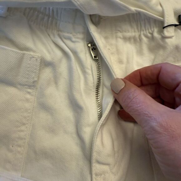 ZARA Hi Rise Rigid Paperbag Shorts White Denim Belt Size 2 Cotton Pockets Cuff - Picture 6 of 14